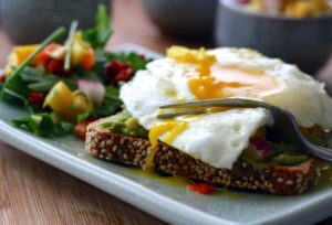 eggs, fried, sunny side up-1467286.jpg